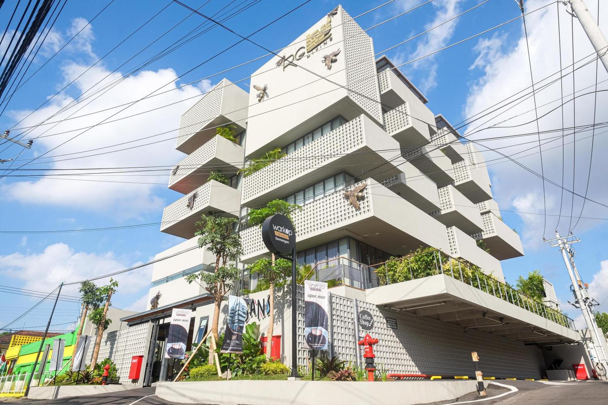 Sans Hotel Rg Living Jogja By Reddoorz Pakualaman Exteriör bild
