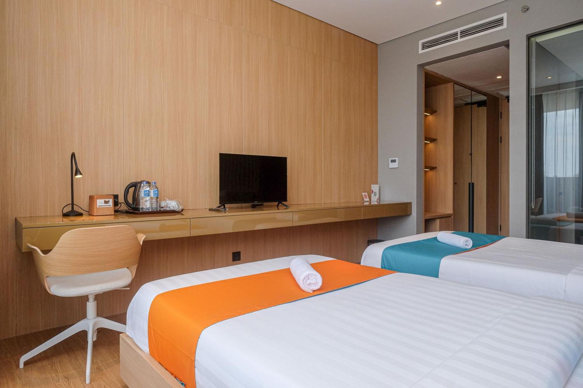 Sans Hotel Rg Living Jogja By Reddoorz Pakualaman Exteriör bild